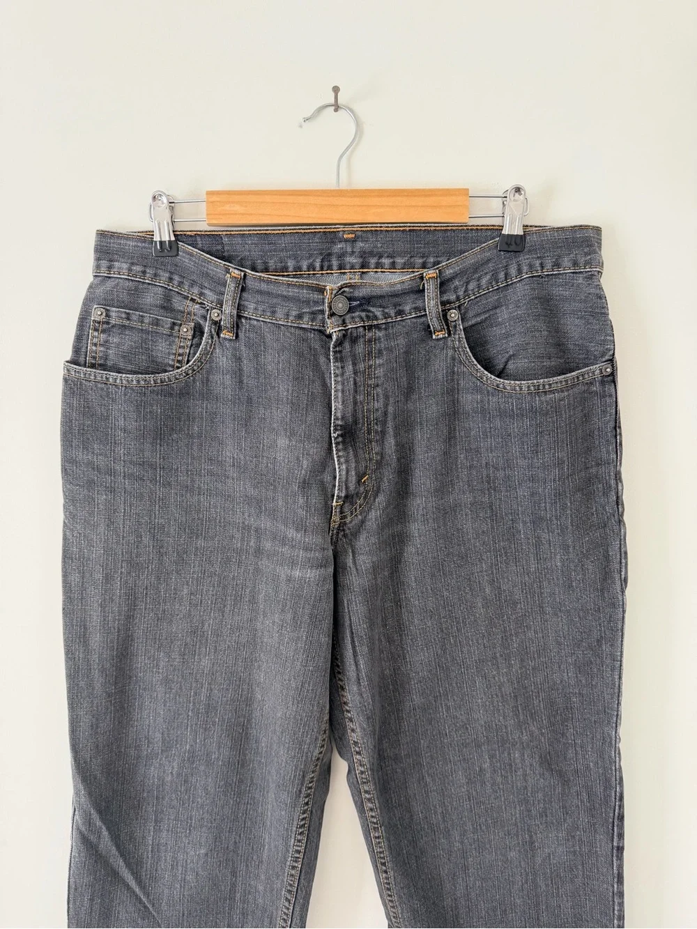 Levi’s 560 Loose Taper Dark Gray Jeans